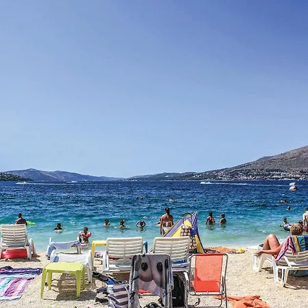 Apartment 2 Bedroom Stunning In Okrug Gornji Trogir
